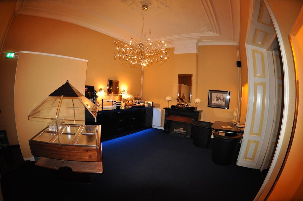 Budget Hotel Le Beau Rivage Middelburg Exteriör bild