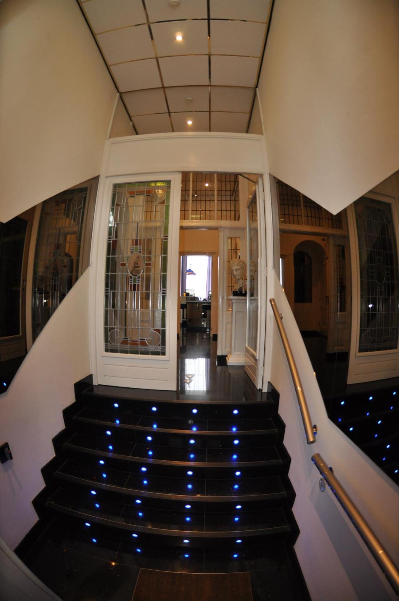 Budget Hotel Le Beau Rivage Middelburg Exteriör bild