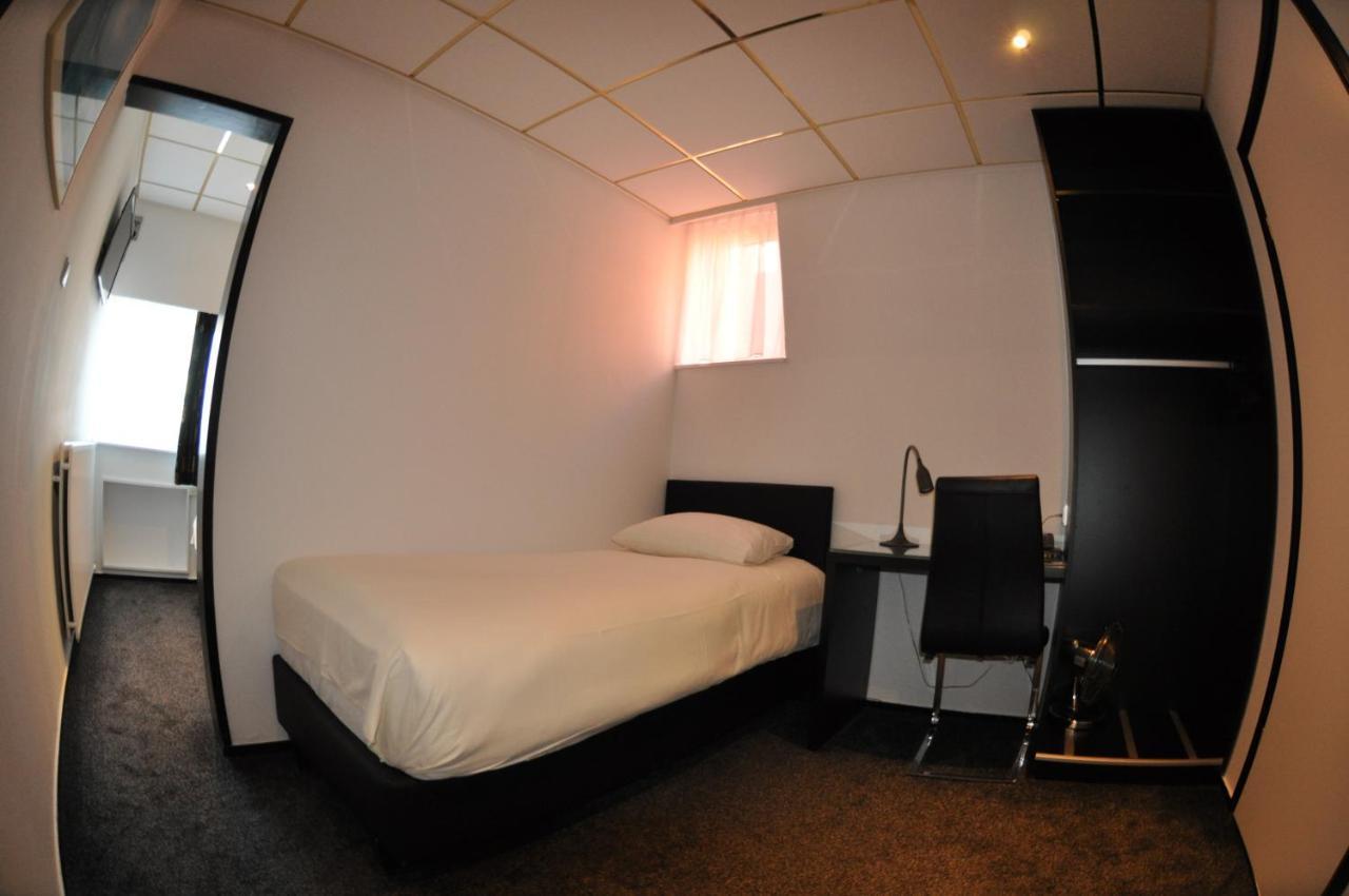 Budget Hotel Le Beau Rivage Middelburg Exteriör bild