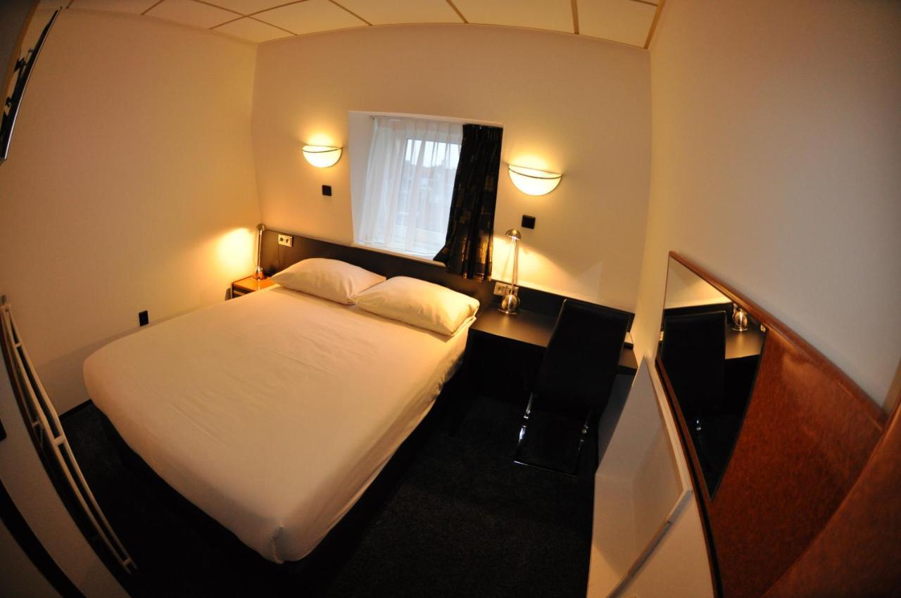 Budget Hotel Le Beau Rivage Middelburg Exteriör bild