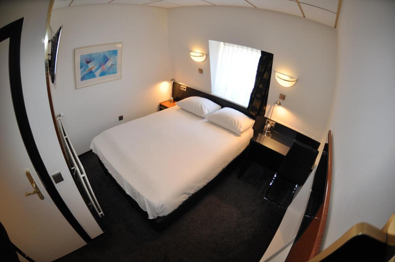 Budget Hotel Le Beau Rivage Middelburg Exteriör bild