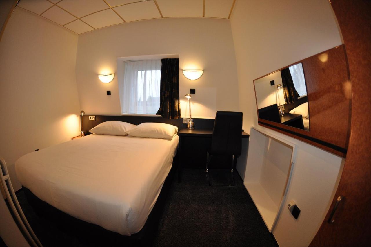 Budget Hotel Le Beau Rivage Middelburg Exteriör bild
